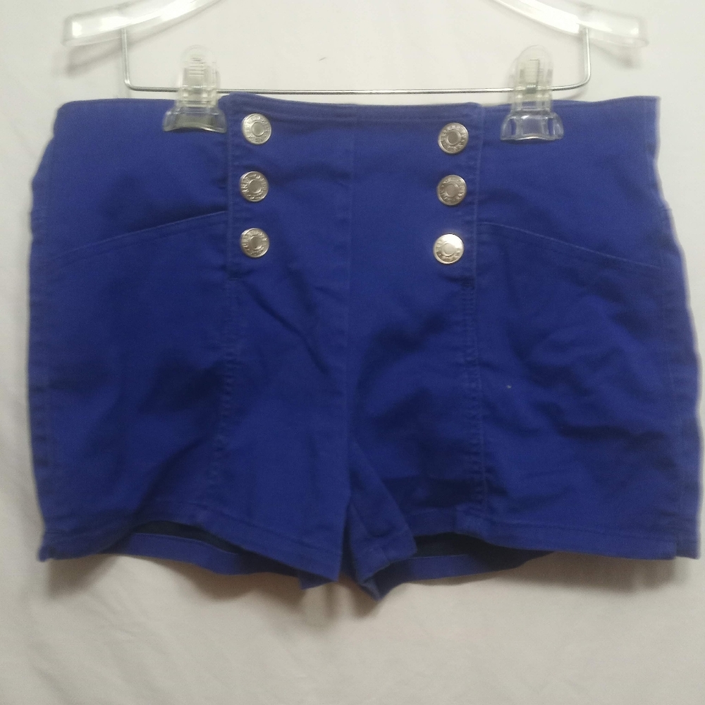 BLUE SHORTS SIZE 11 CELEBRITY PINK JEANS